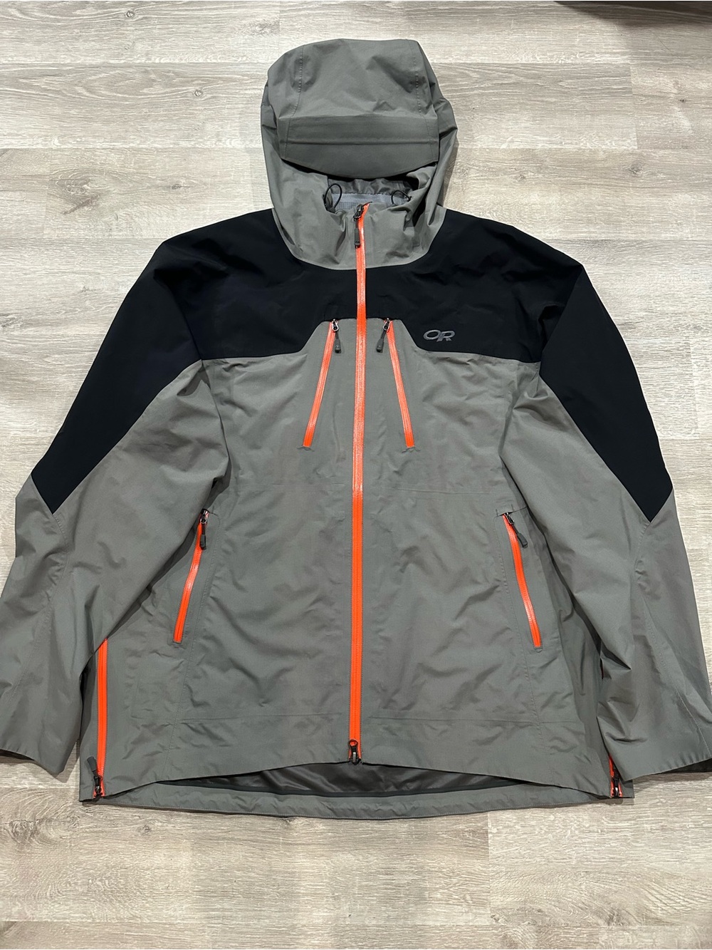 I358 Outdoor Research GORETEX Ski Jacket Colorblock Gray Black Orange Unisex XXL
